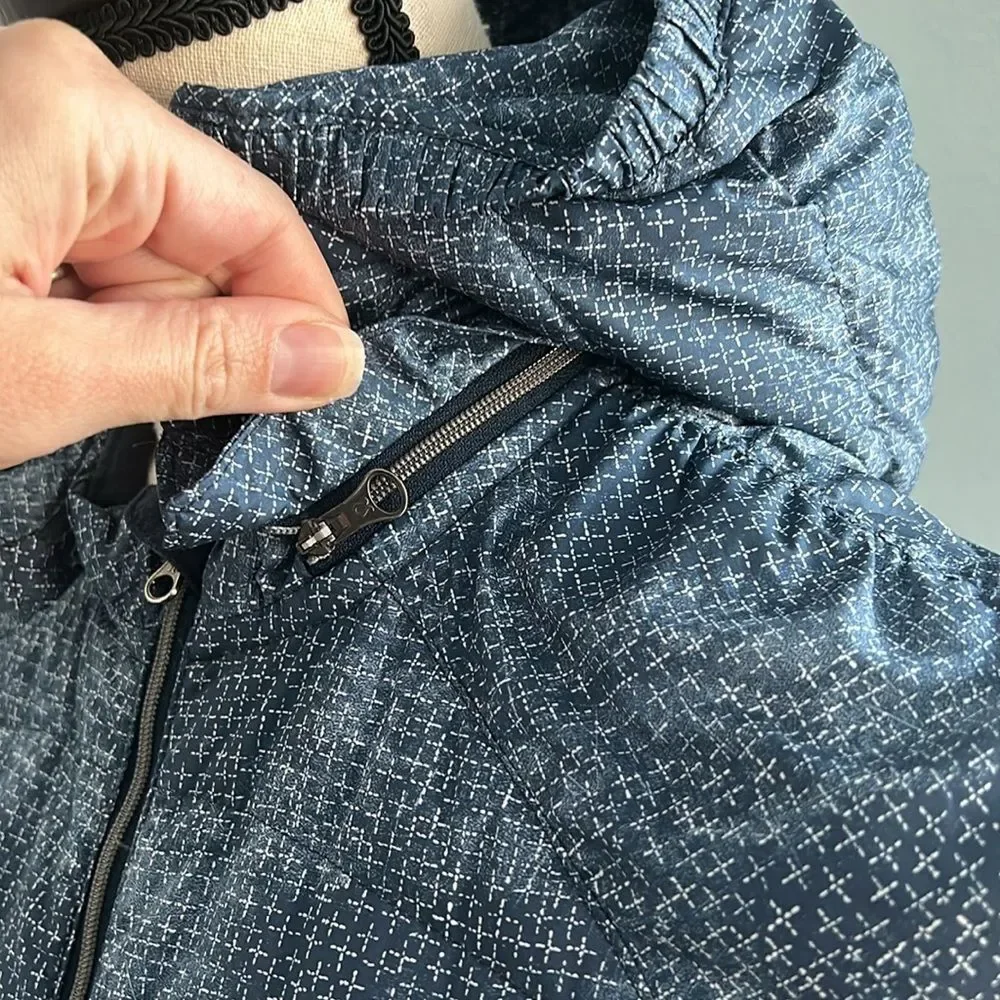 Lululemon Spring Fling Puffy Vest Size 4 Sashiko Cross Inkwell Ghost